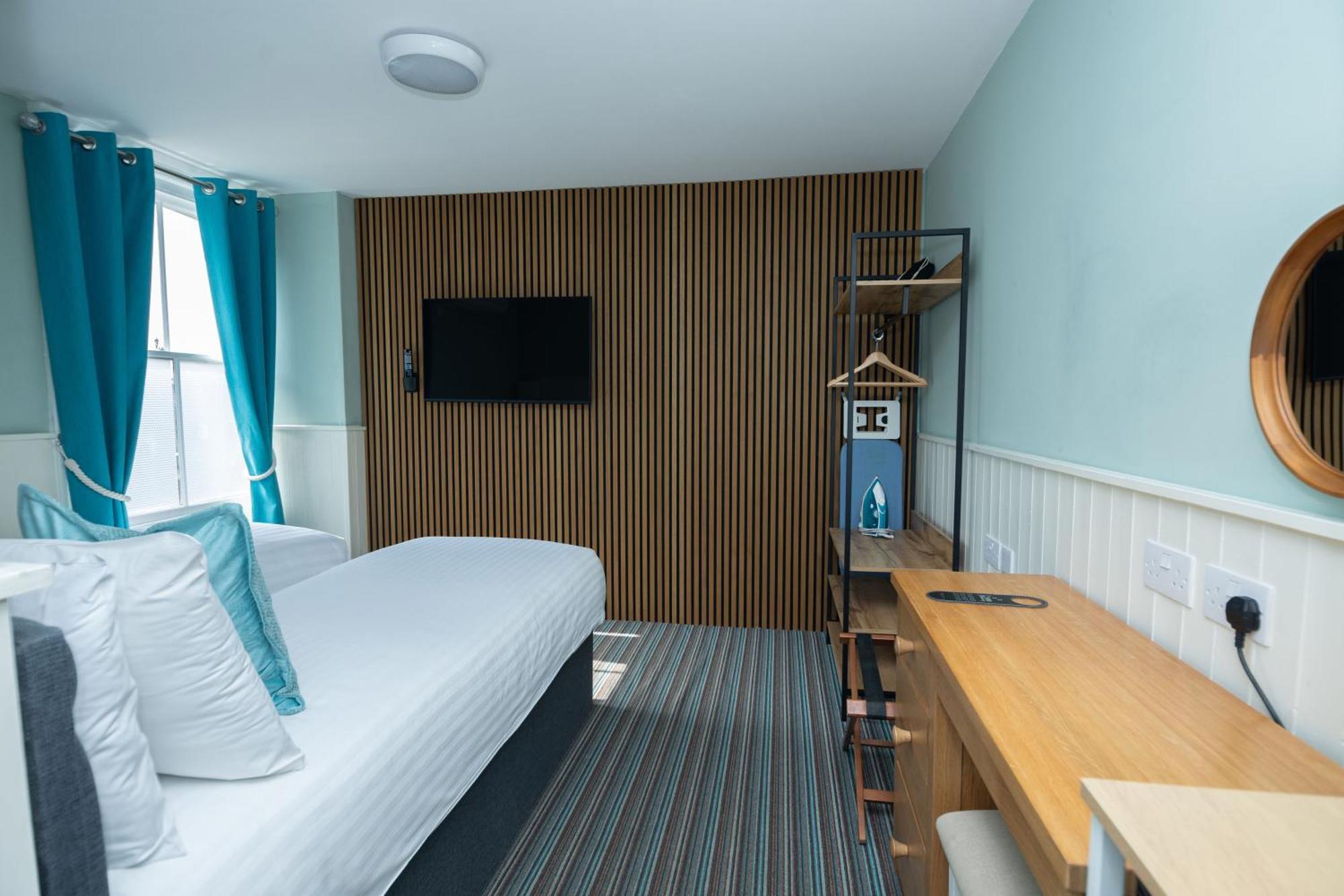 דיל The Clarendon Hotel מראה חיצוני תמונה
