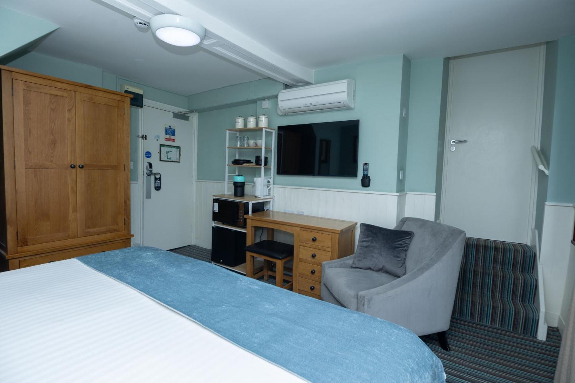 דיל The Clarendon Hotel מראה חיצוני תמונה